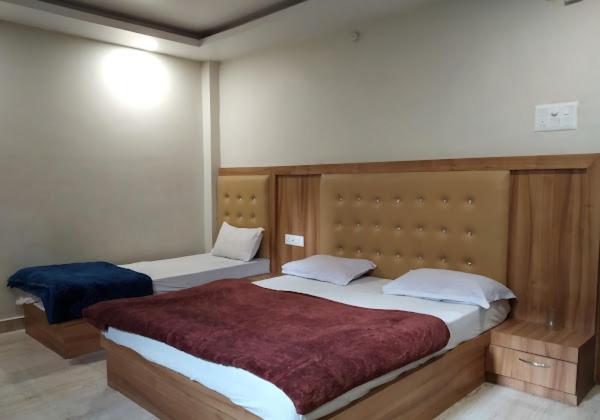 New Kumar Hotel & Banquet Lucknow Exterior photo